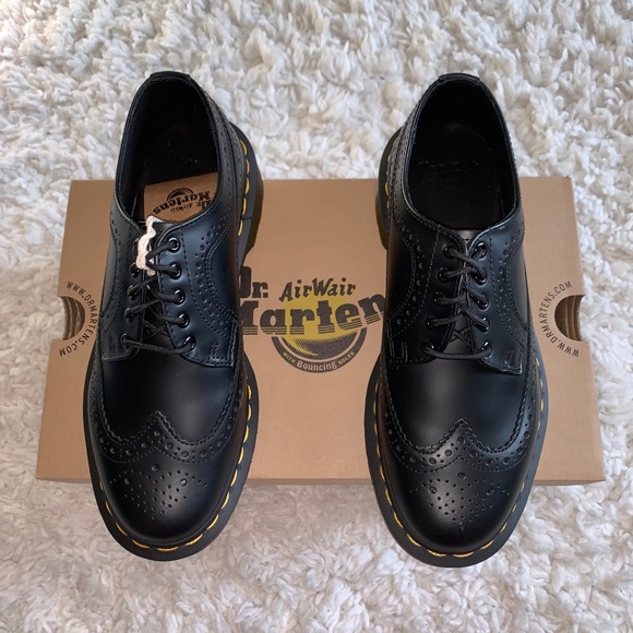 dr martens 3839